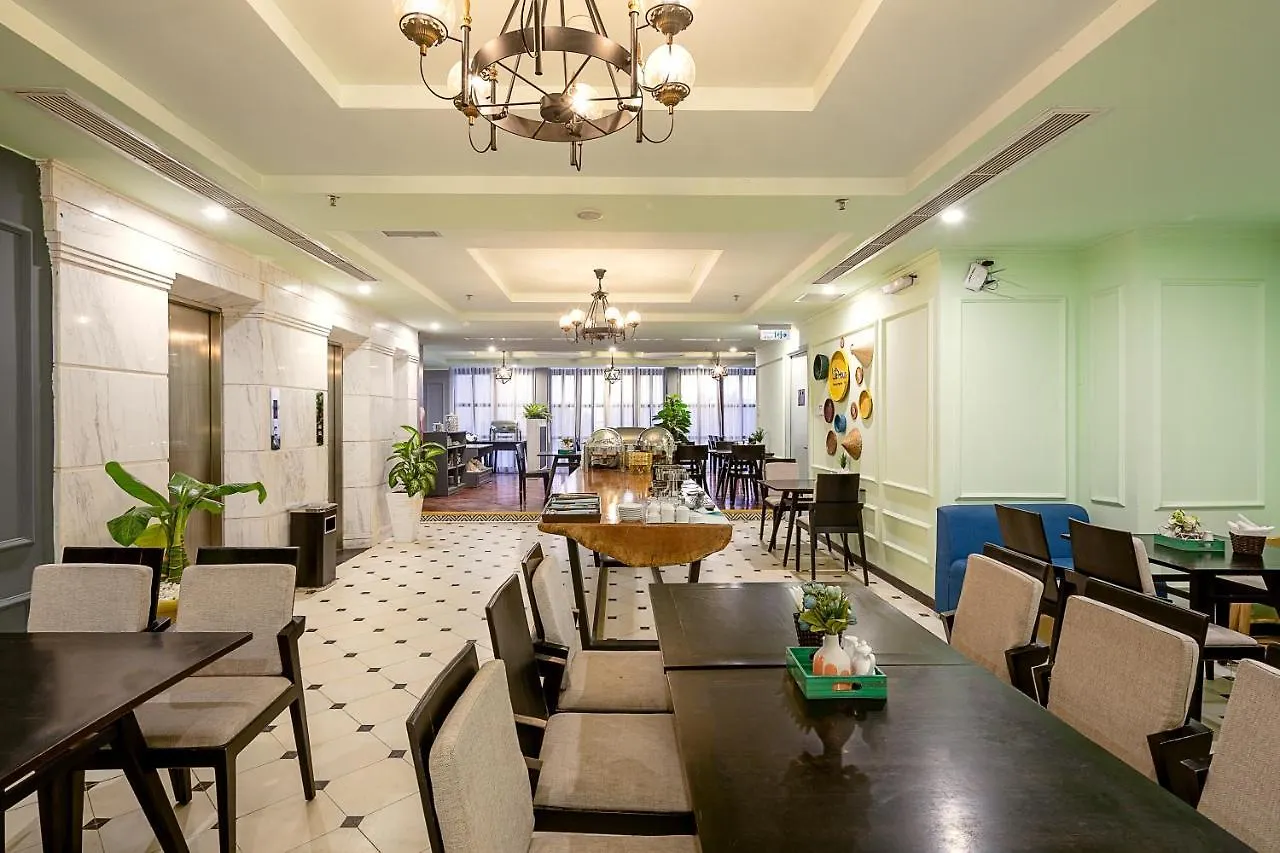 Le House Boutique Hotel - 100M To The Beach Da Nang 3*,
